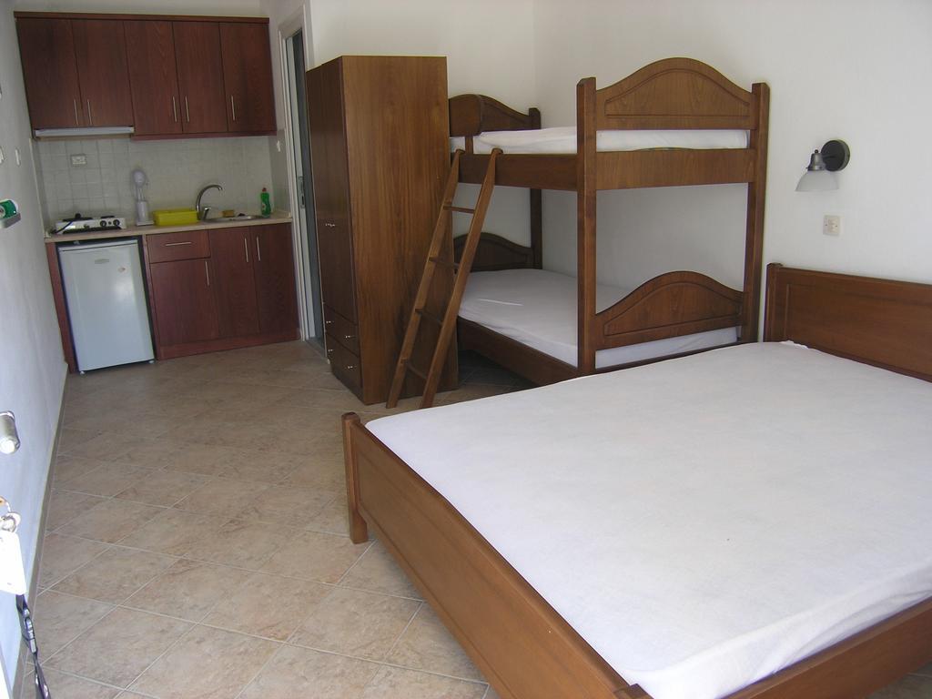 The Port Apartment Porto Koufo